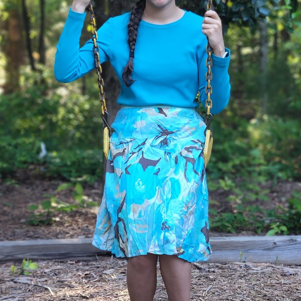 Banana Republic Size 2 Blue Floral Skirt